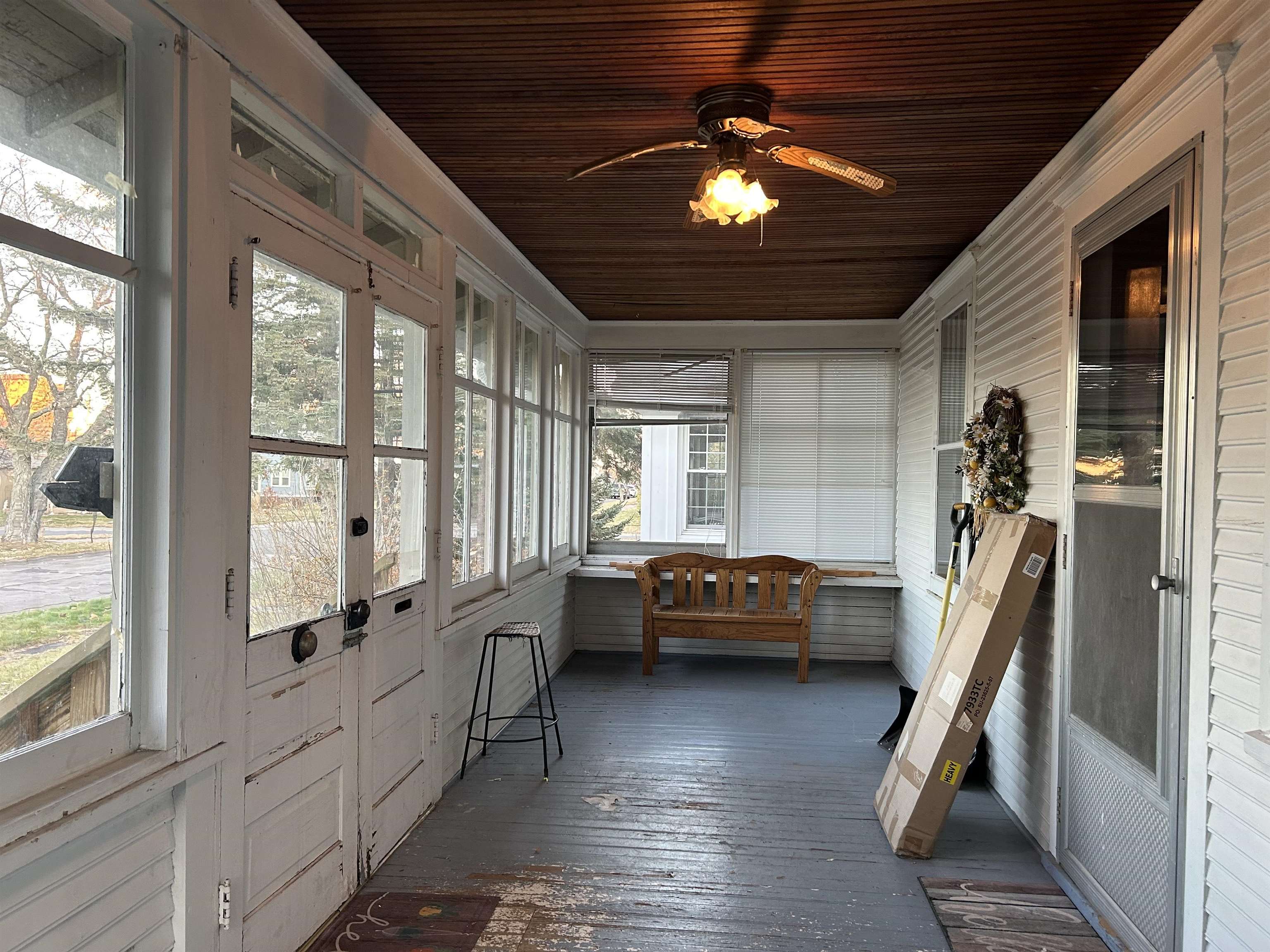 910 North 20th Street Superior, WI 54880 - Photo 7 of 39 Sunroom with ceiling fan