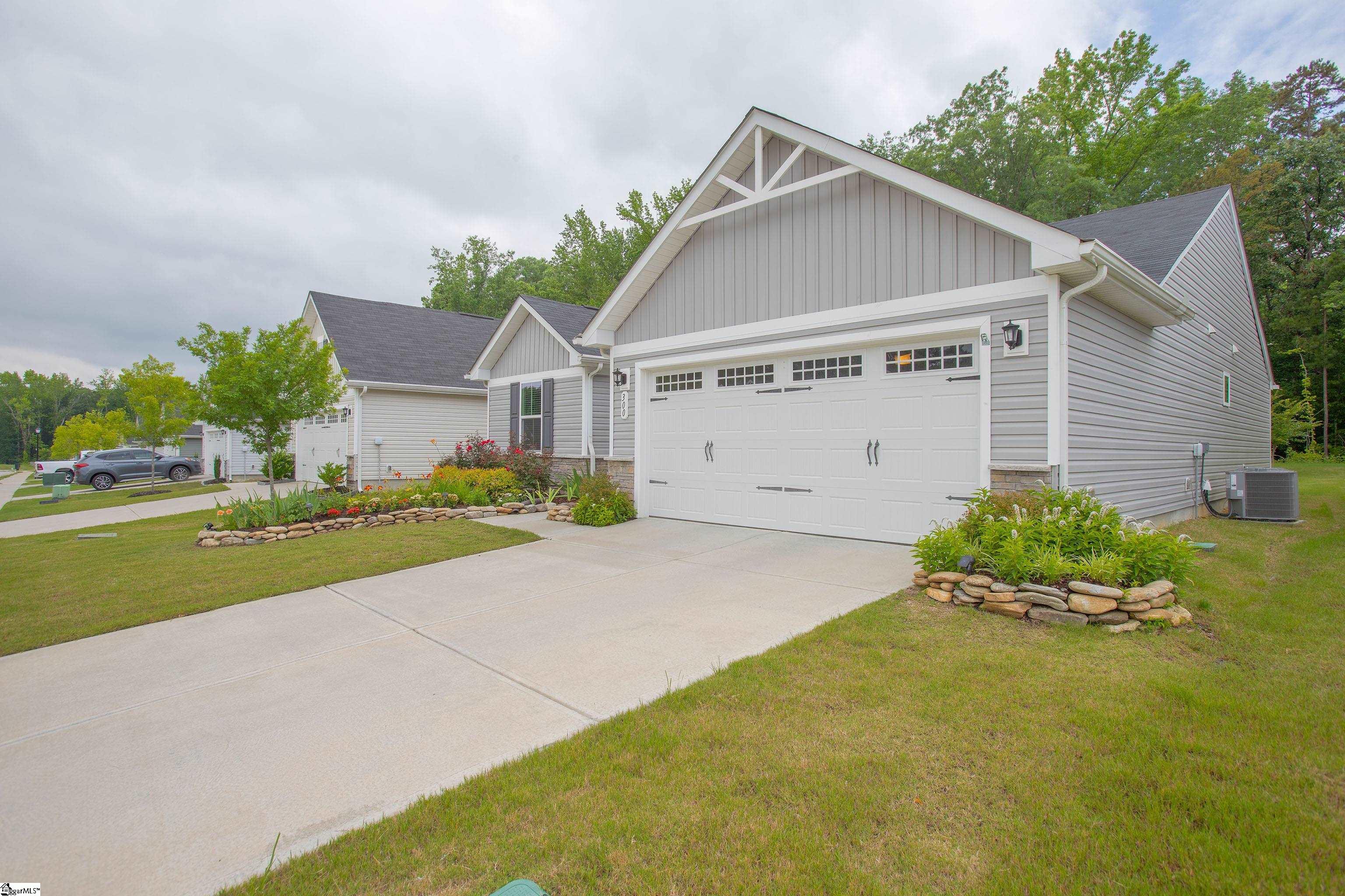300 Stockland Trail Fountain Inn, SC 29644 - Photo 3 of 35 Gallery Image 3