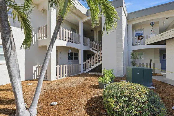 $465,000 | 6300 Flotilla Drive, Unit 81, Holmes Beach, FL 34217