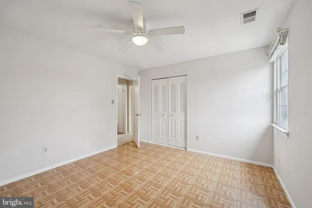 $224,900 | 4 George Wythe Bldg, Turnersville, NJ 08012