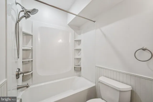 $224,900 | 4 George Wythe Bldg, Turnersville, NJ 08012