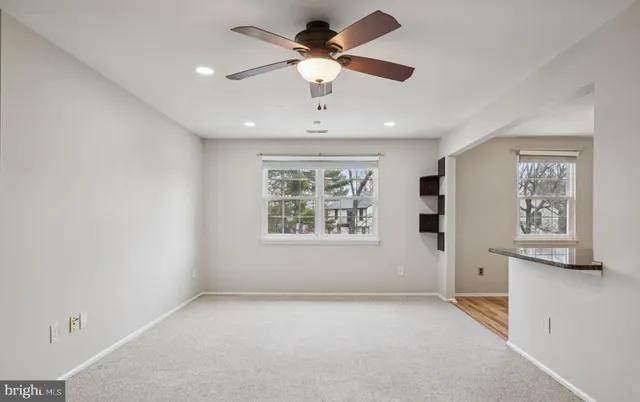 $224,900 | 4 George Wythe Bldg, Turnersville, NJ 08012