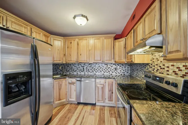 $224,900 | 4 George Wythe Bldg, Turnersville, NJ 08012