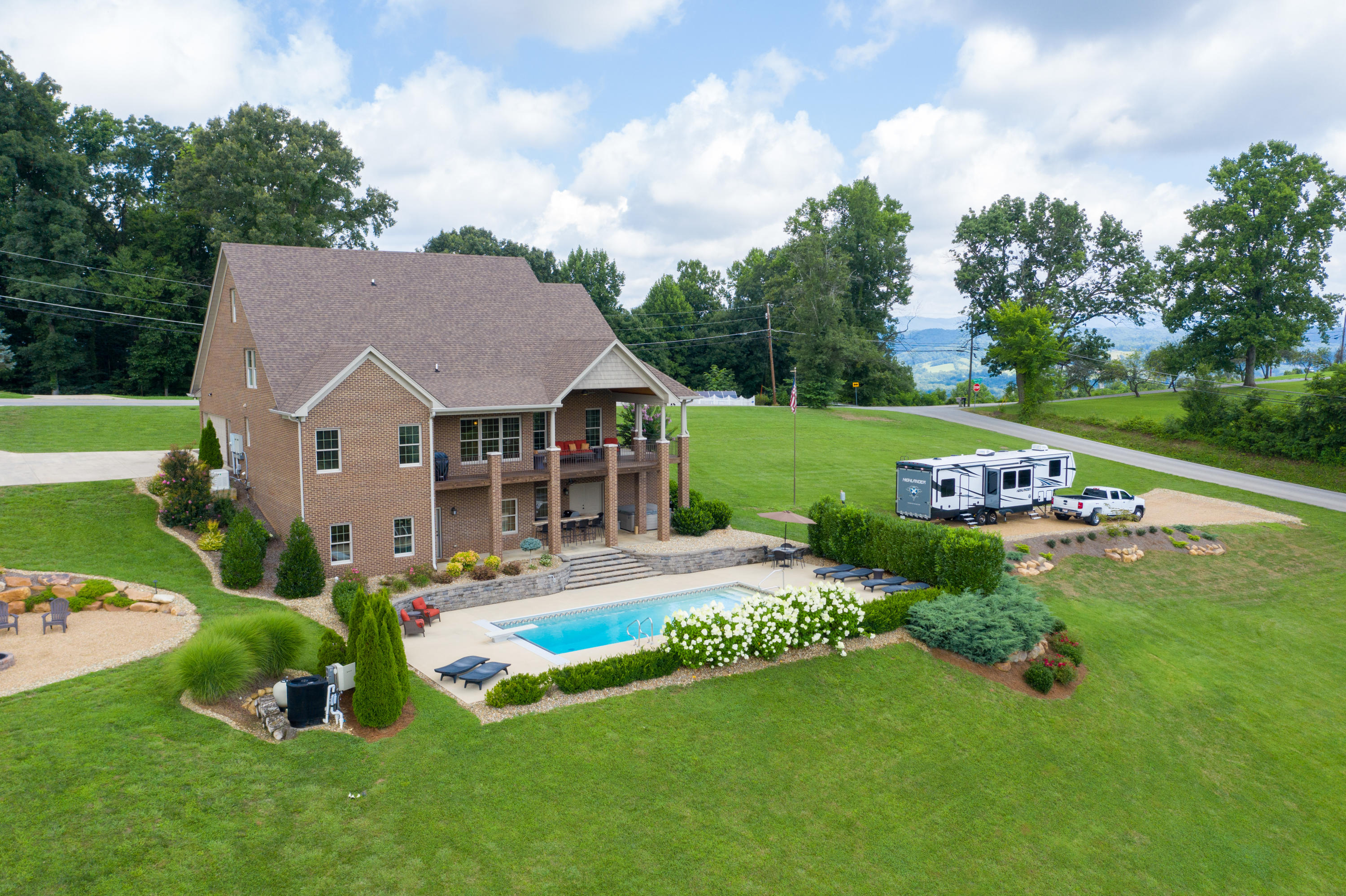 4787 Edens View Road Kingsport, TN 37664 - Photo 5 of 68 5 Airiel View of Rear