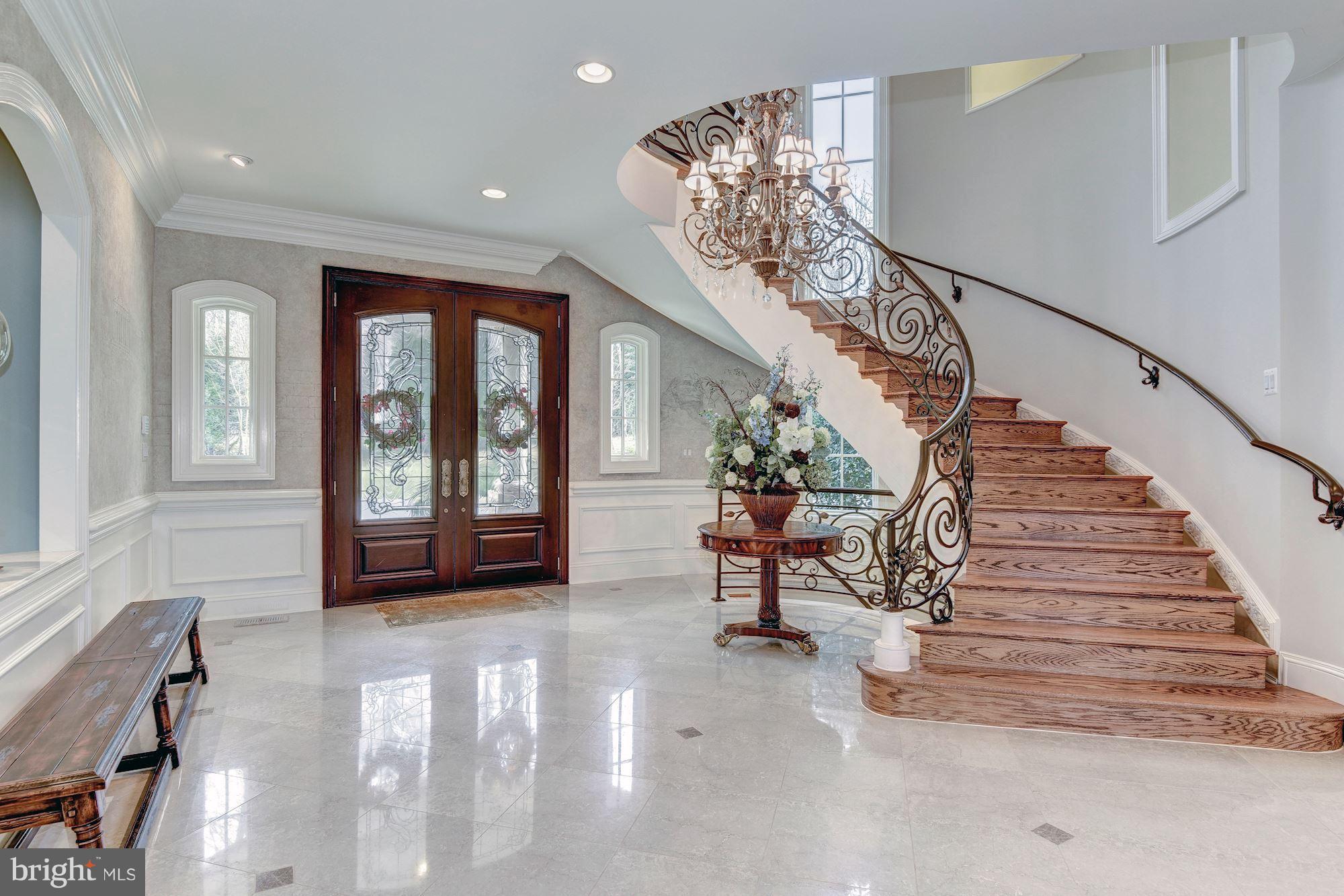 7853 Langley Ridge Road McLean, VA 22102 - Photo 2 of 29 Interior (General)