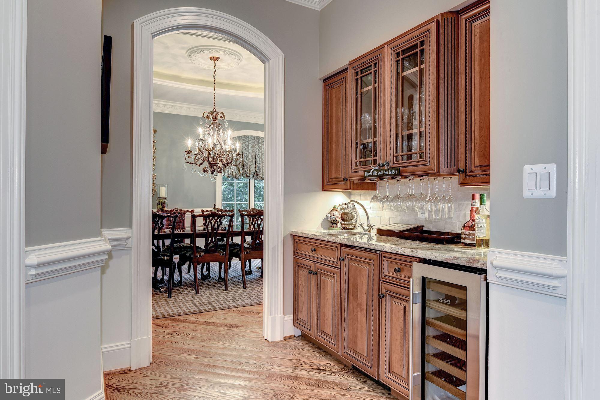 7853 Langley Ridge Road McLean, VA 22102 - Photo 11 of 29 Interior (General)