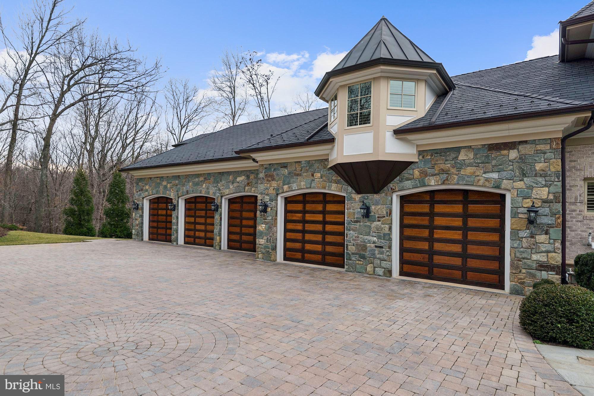 7853 Langley Ridge Road McLean, VA 22102 - Photo 7 of 29 Exterior (General)