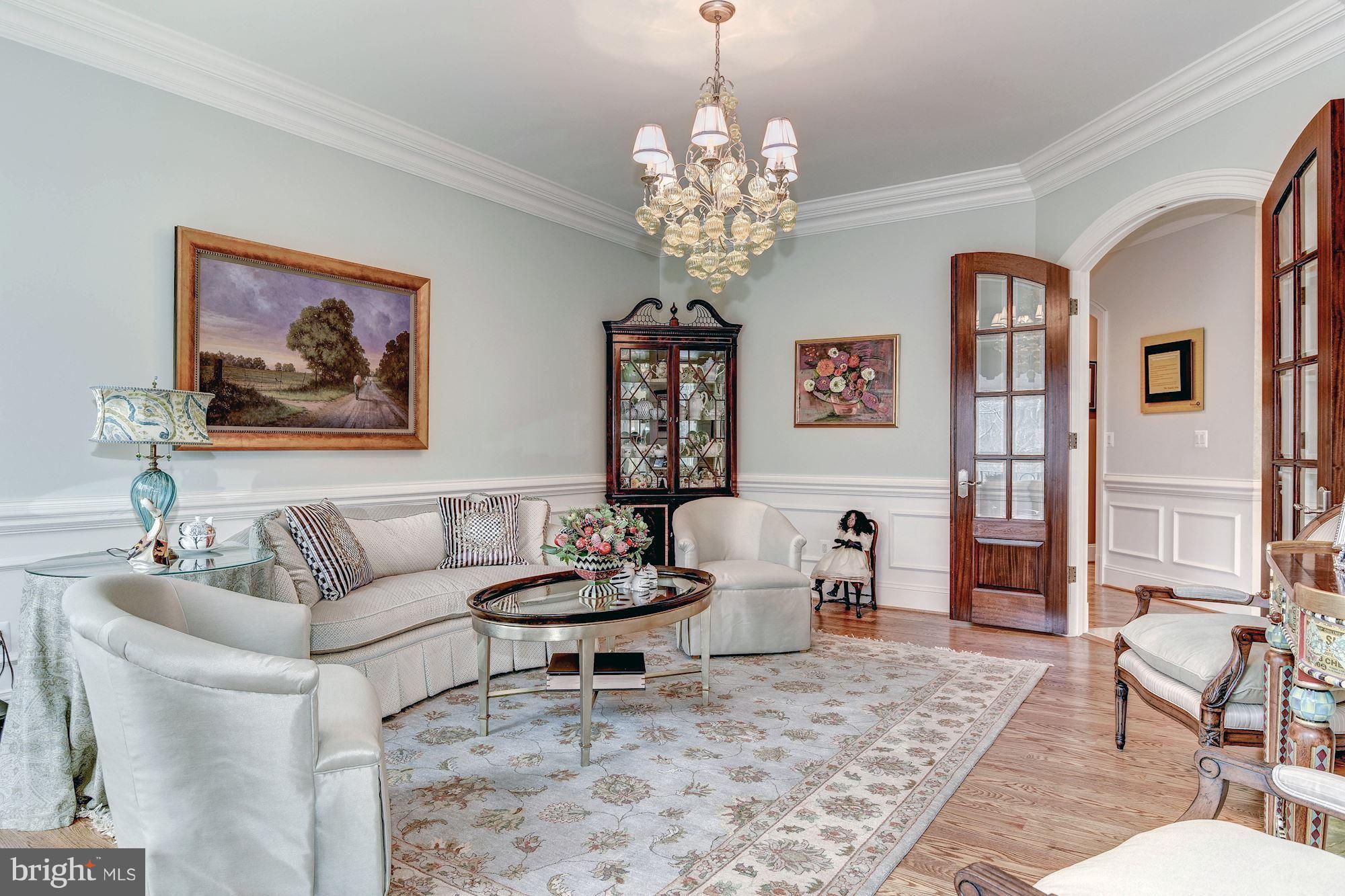 7853 Langley Ridge Road McLean, VA 22102 - Photo 10 of 29 Interior (General)