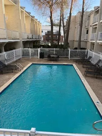 $1,250 | 3805 Houma Boulevard, Unit B225, Metairie, LA 70006