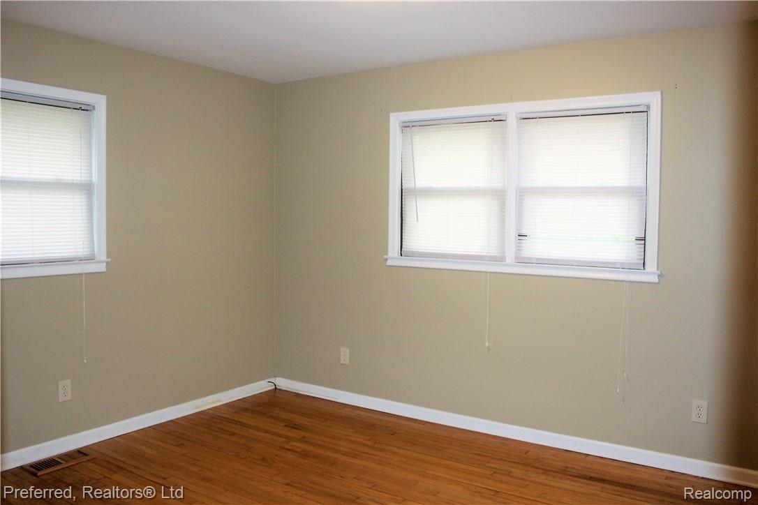 3366 Hannan Road Canton, MI 48188 - Photo 18 of 28 Bedroom 3.jpg