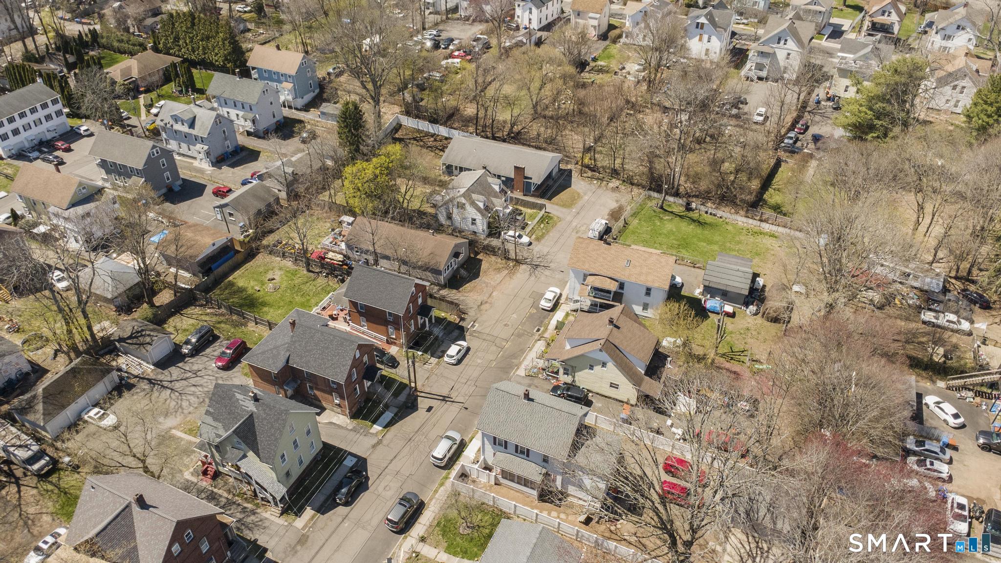 44 Garden Street Meriden, CT 06451 - Photo 4 of 35