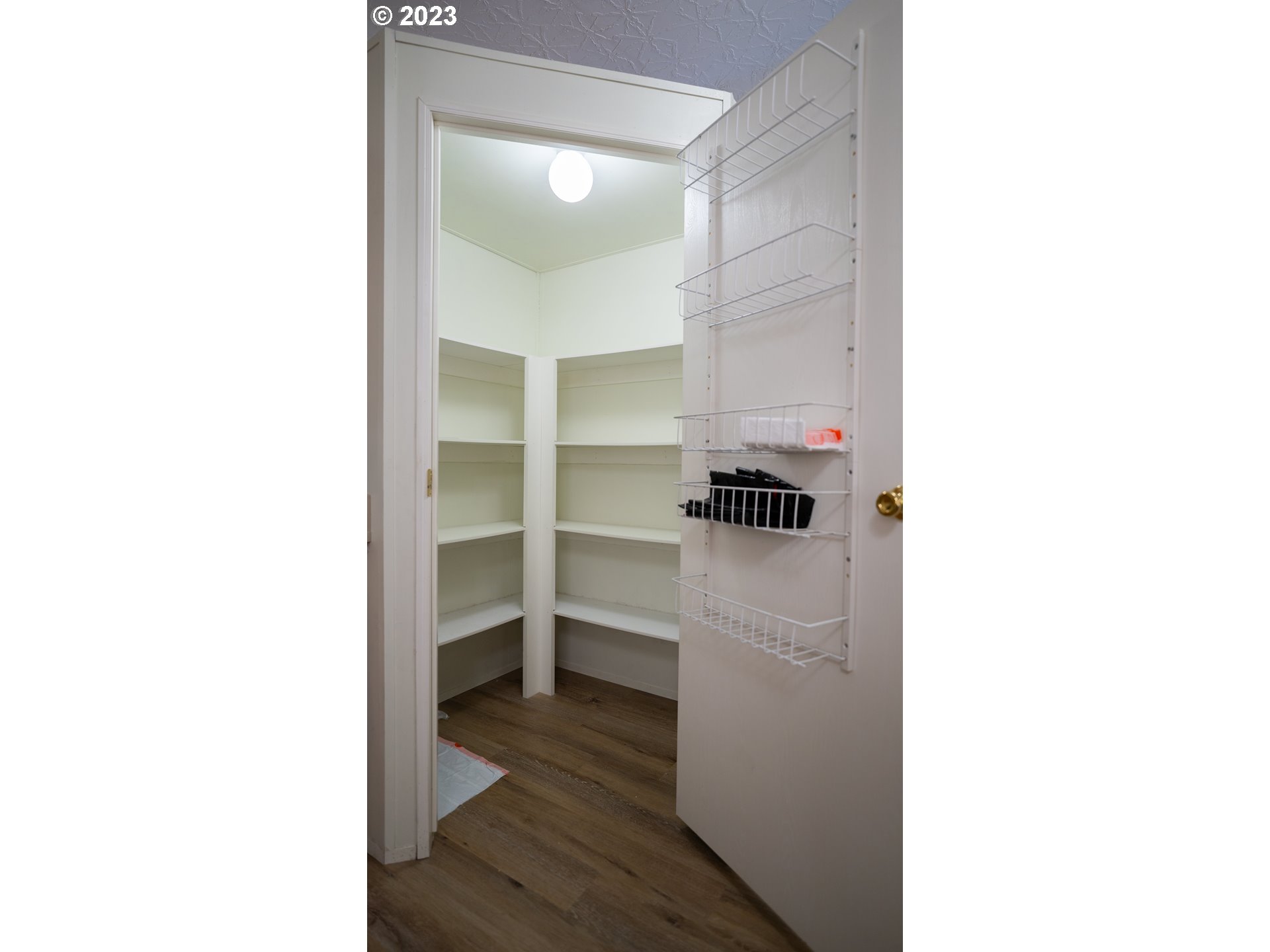 1111 Southeast 3rd Avenue, Unit 2 Canby, OR 97013 - Photo 8 of 21 Gallery Image 8
