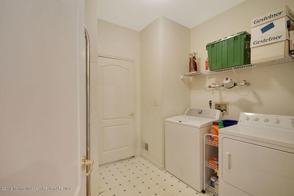 60 Silverside Road Lakewood, NJ 08701 - Photo 21 of 33 028_dsc00142-dsc00146