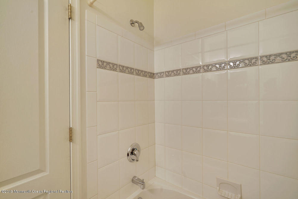 60 Silverside Road Lakewood, NJ 08701 - Photo 25 of 33 033_dsc00167-dsc00171