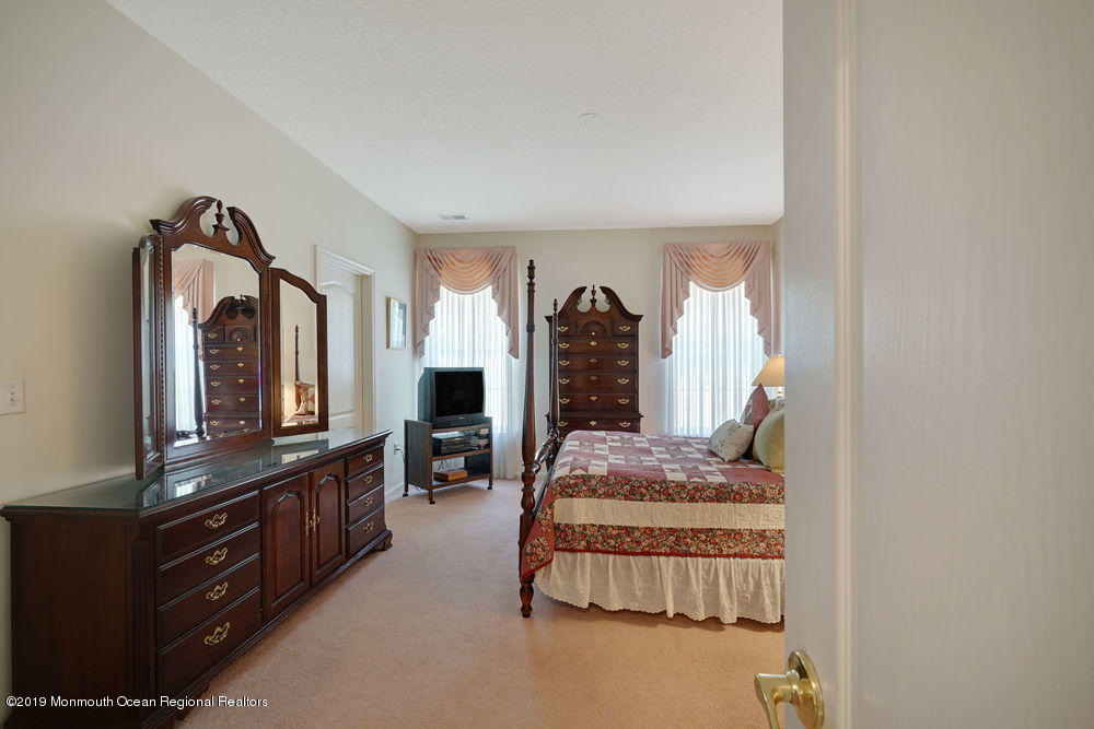 60 Silverside Road Lakewood, NJ 08701 - Photo 26 of 33 034_dsc00172-dsc00176
