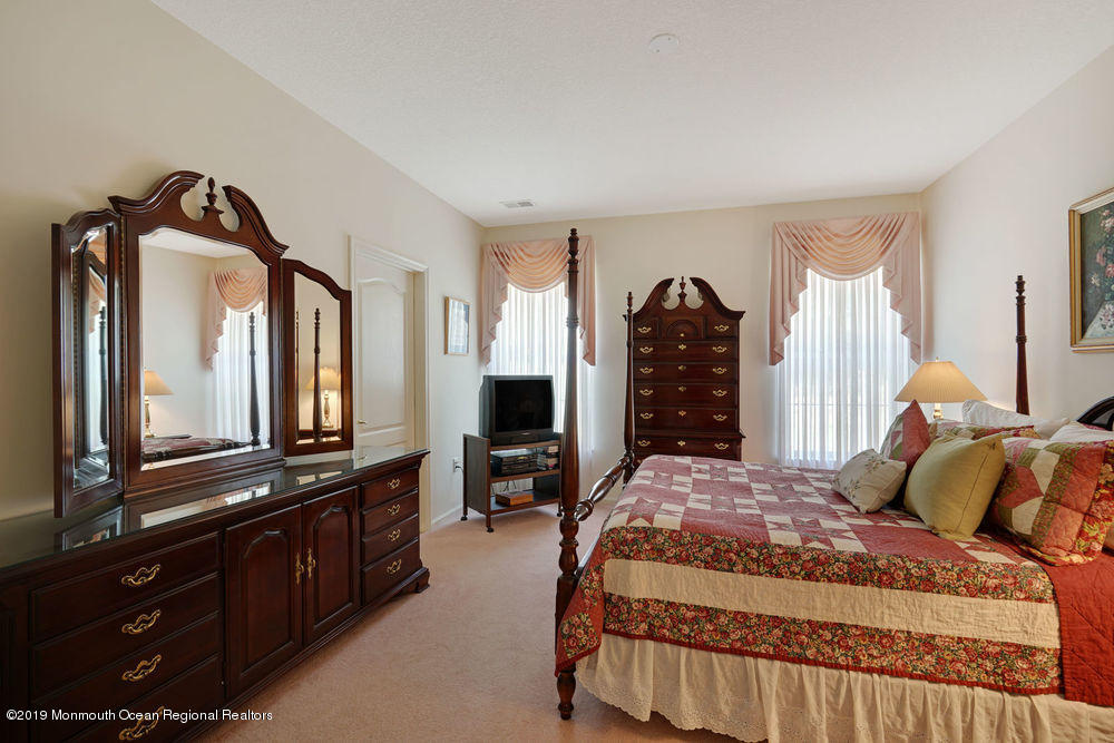 60 Silverside Road Lakewood, NJ 08701 - Photo 28 of 33 036_dsc00182-dsc00186