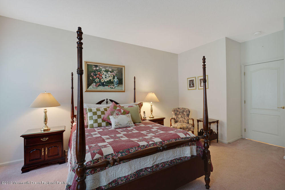 60 Silverside Road Lakewood, NJ 08701 - Photo 30 of 33 038_dsc00192-dsc00196