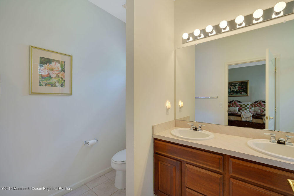 60 Silverside Road Lakewood, NJ 08701 - Photo 31 of 33 040_dsc00202-dsc00206