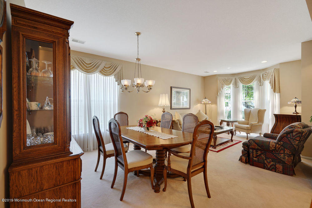 60 Silverside Road Lakewood, NJ 08701 - Photo 4 of 33 009_dsc00047-dsc00051