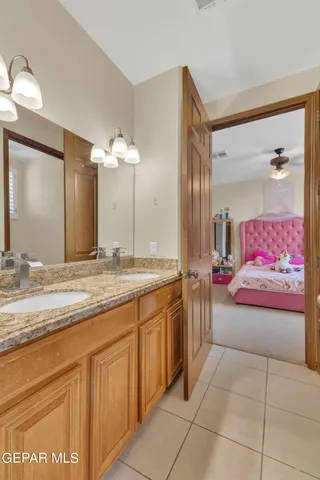 $1,500,000 | 636 Keagle Road, Socorro, TX 79927