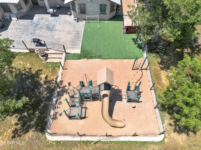 $1,500,000 | 636 Keagle Road, Socorro, TX 79927