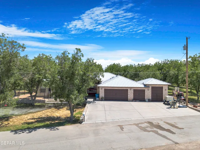 $1,500,000 | 636 Keagle Road, Socorro, TX 79927