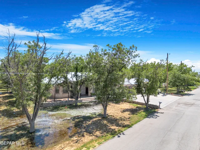 $1,500,000 | 636 Keagle Road, Socorro, TX 79927