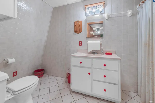 $274,900 | 3167 Happy Hollow Road, Birdseye, IN 47513