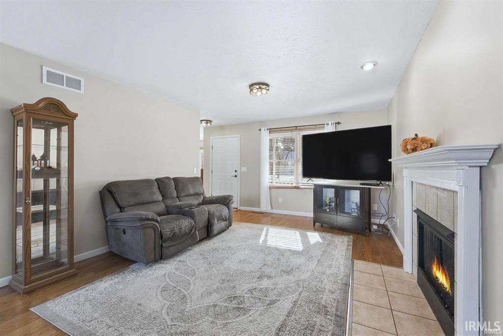 29299 Raintree Court Elkhart, IN 46517 - Photo 3 of 30 Gallery Image 3