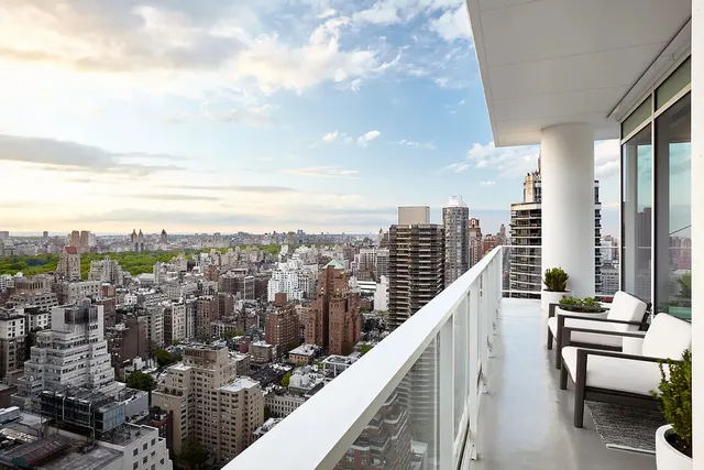 $5,250,000 | 200 East 59th Street, Unit 26E | Midtown East