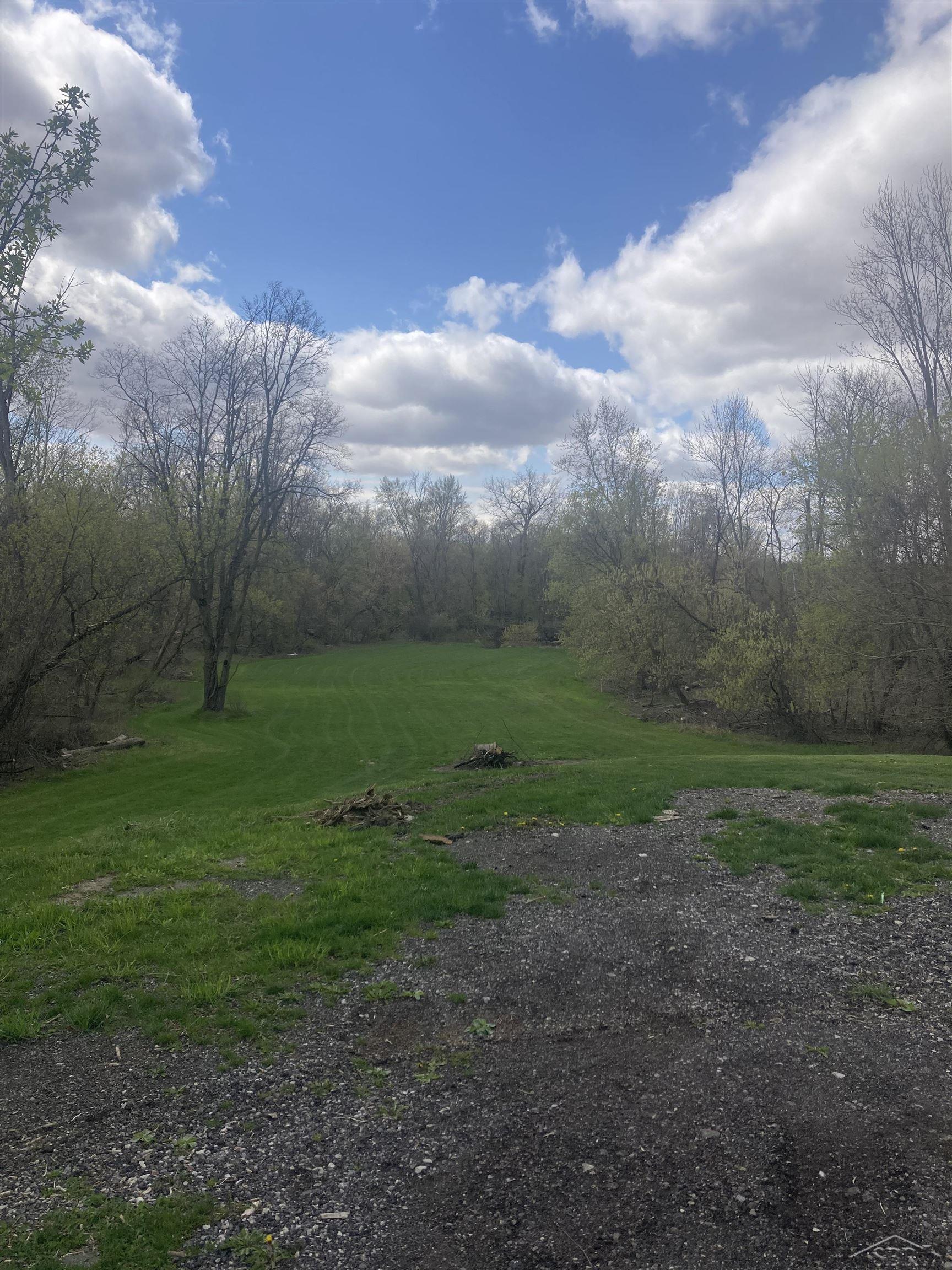 8745 Midland Road Freeland, MI 48623 - Photo 9 of 40