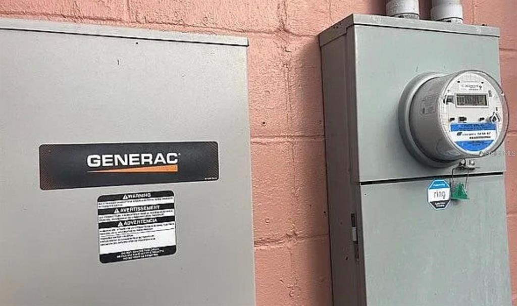 360 Southeast Lakeview Drive Keystone Heights, FL 32656 - Photo 15 of 17 a view of washer and dryer