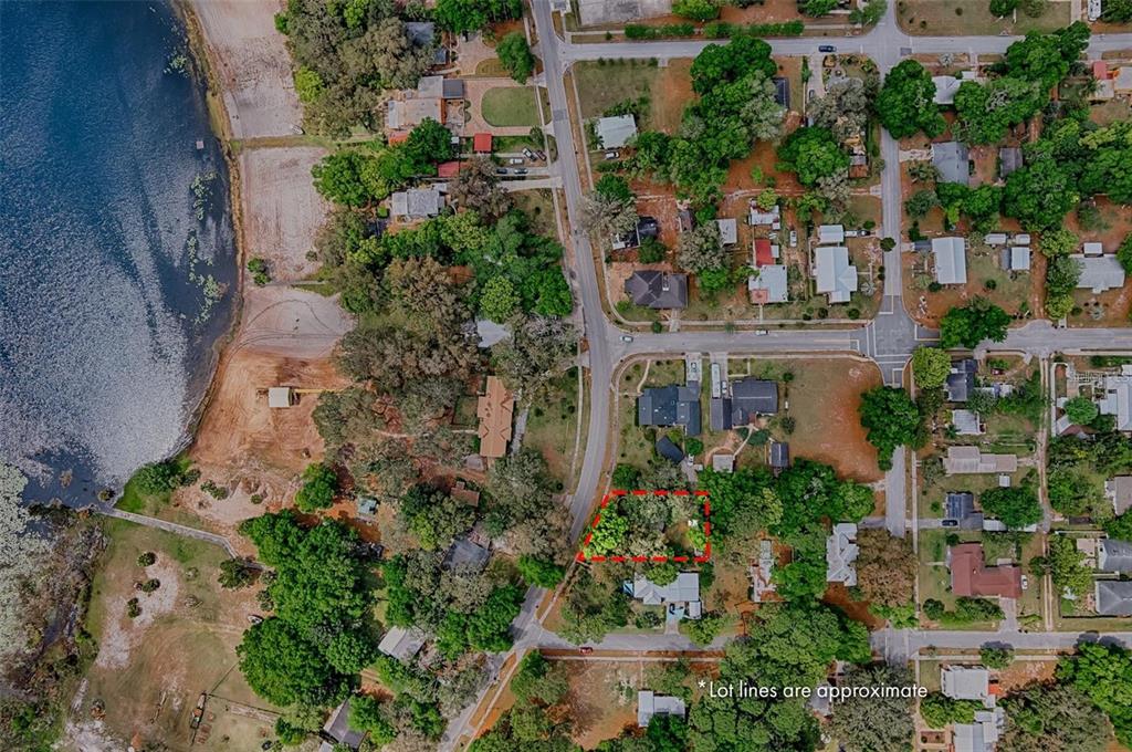 360 Southeast Lakeview Drive Keystone Heights, FL 32656 - Photo 17 of 17 an aerial view of multiple house