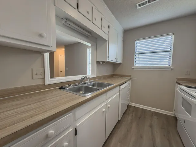 $1,400 | 112 Peach Road, Unit A, Goose Creek, SC 29445