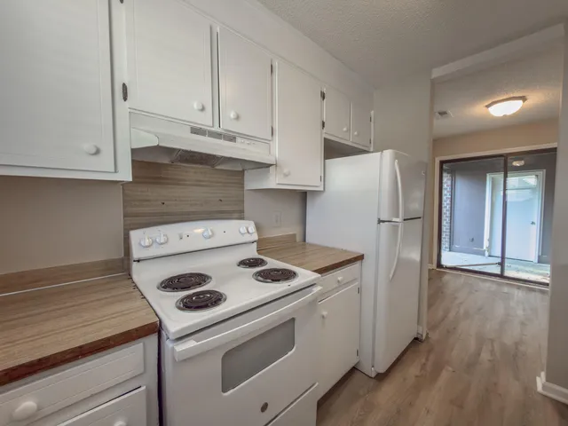 $1,400 | 112 Peach Road, Unit A, Goose Creek, SC 29445