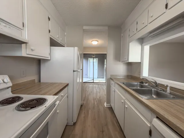 $1,400 | 112 Peach Road, Unit A, Goose Creek, SC 29445