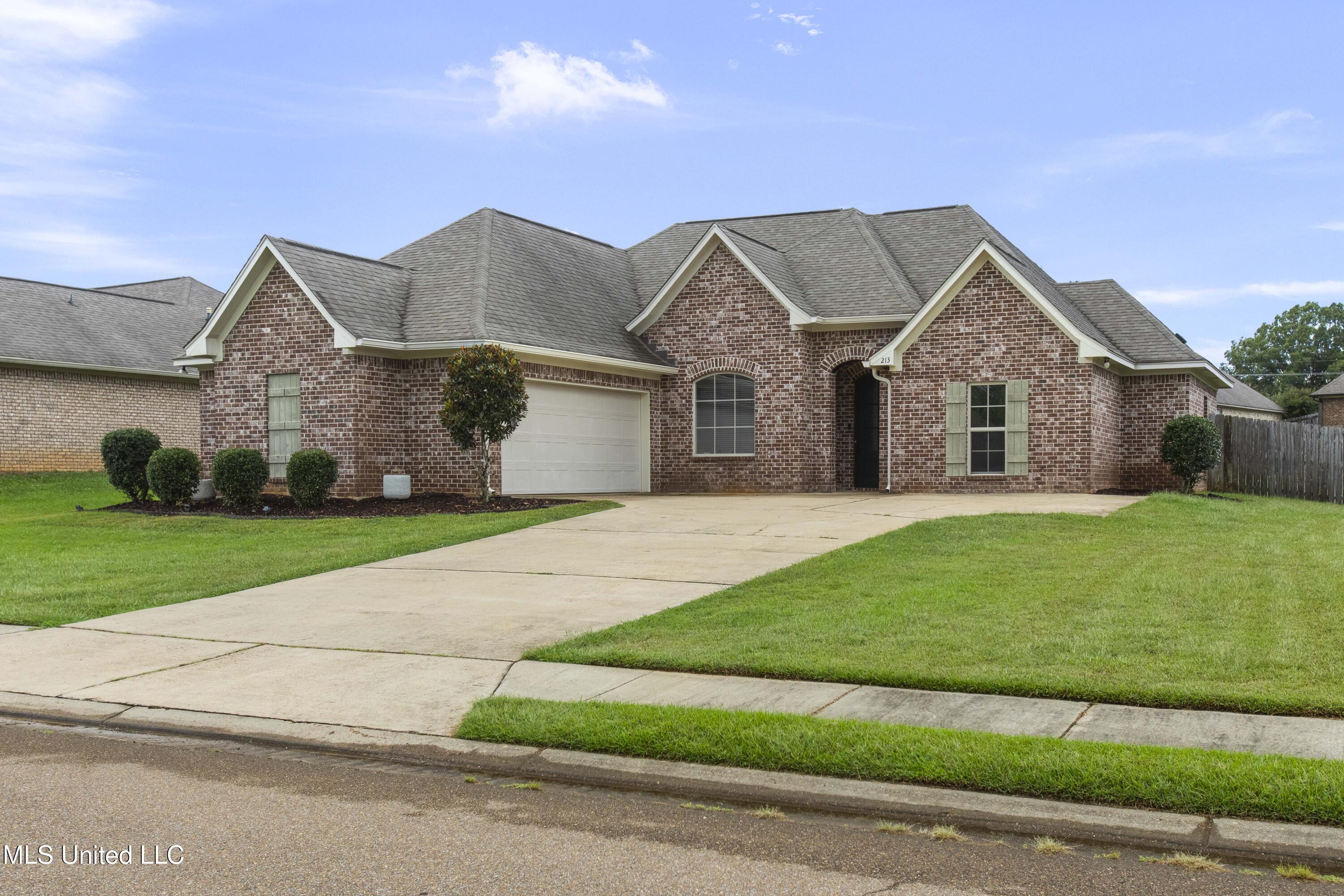 213 Cooper Lane Canton, MS 39046 - Photo 1 of 42 213 Cooper Ln-1