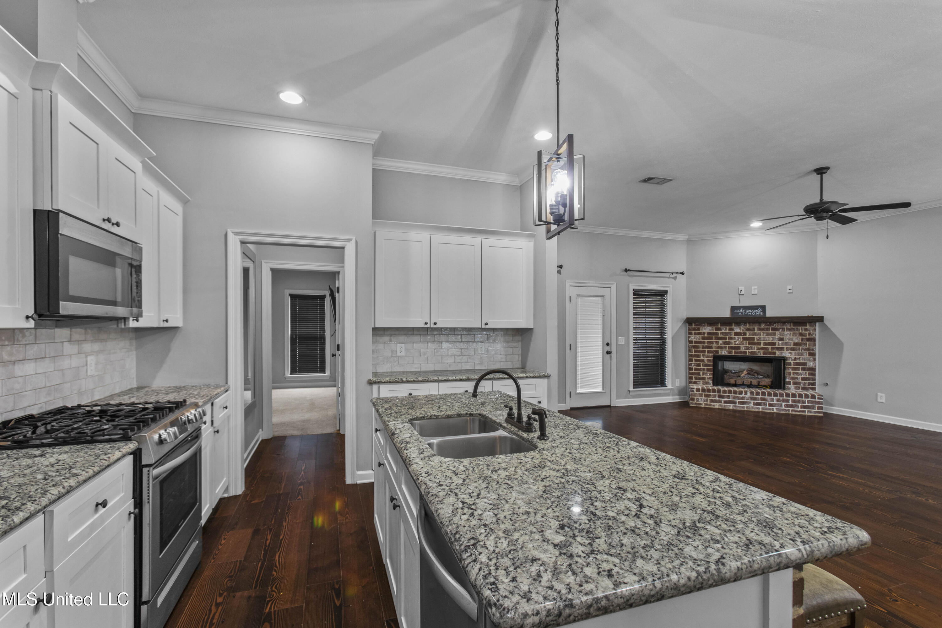 213 Cooper Lane Canton, MS 39046 - Photo 13 of 42 213 Cooper Ln-13
