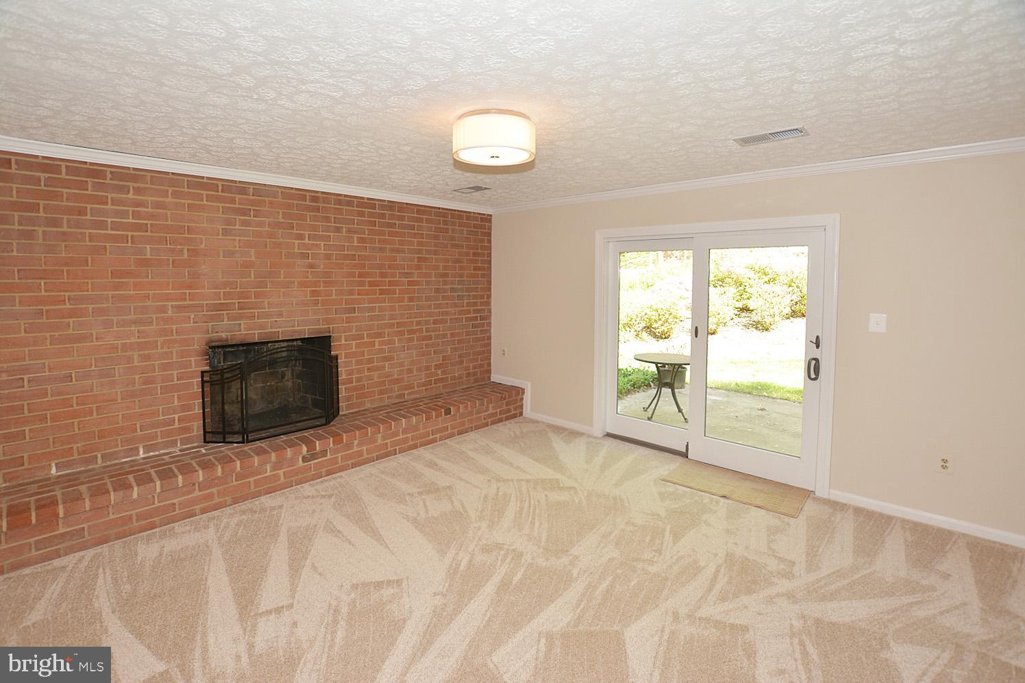 6805 Field Master Drive Springfield, VA 22153 - Photo 25 of 32