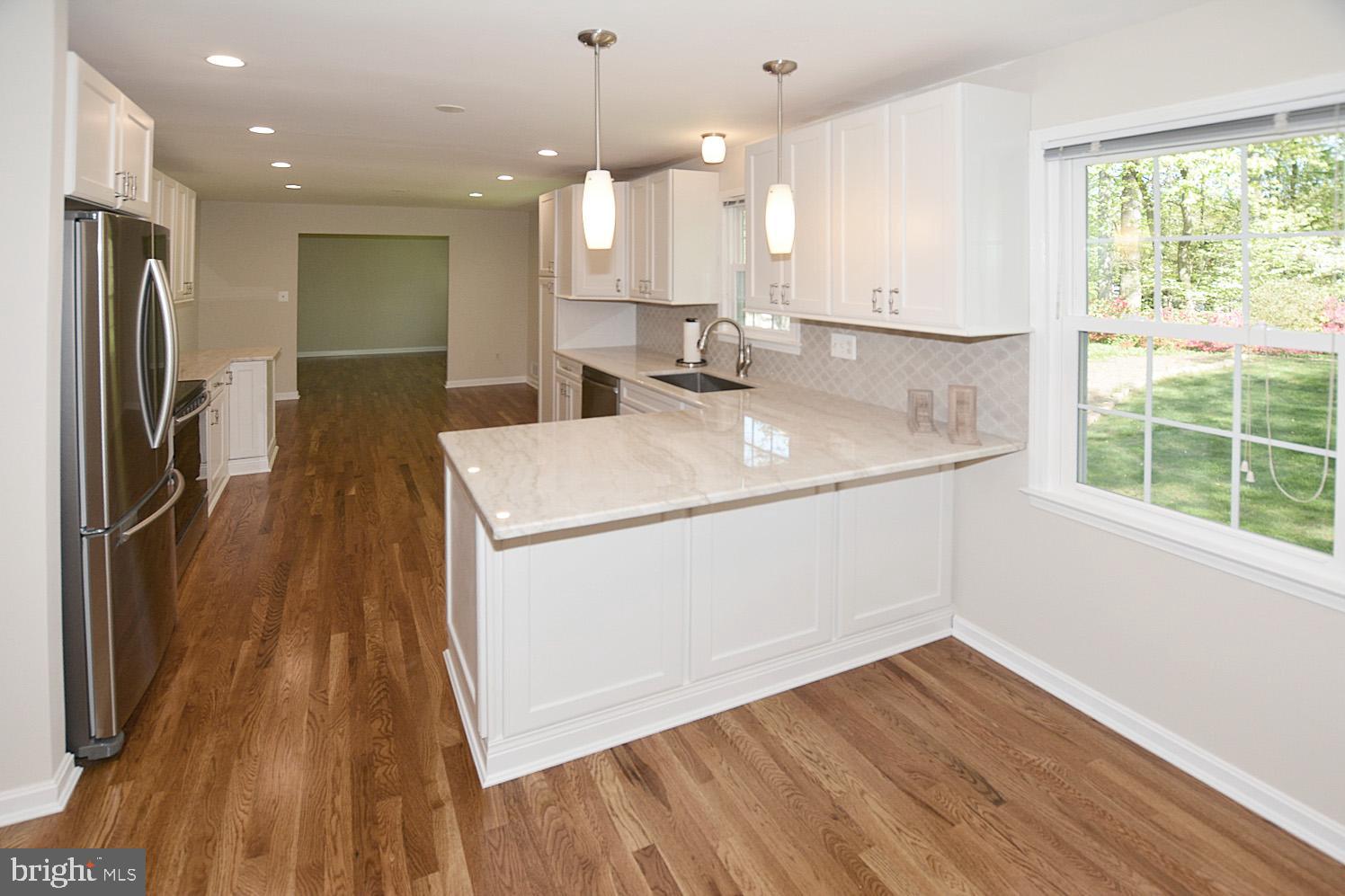 6805 Field Master Drive Springfield, VA 22153 - Photo 9 of 32