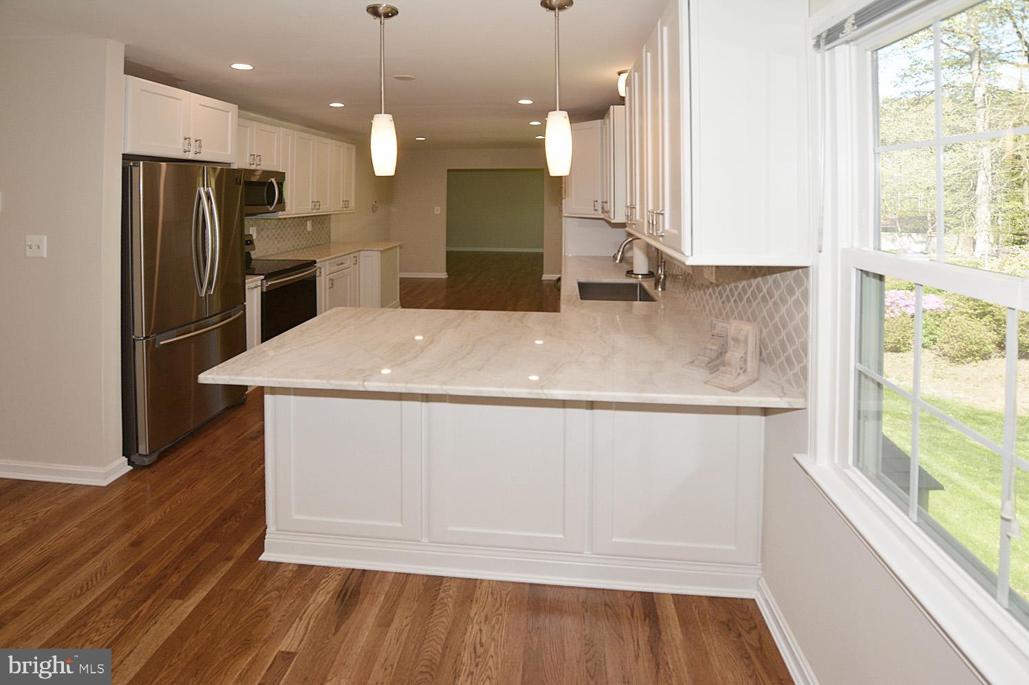 6805 Field Master Drive Springfield, VA 22153 - Photo 10 of 32