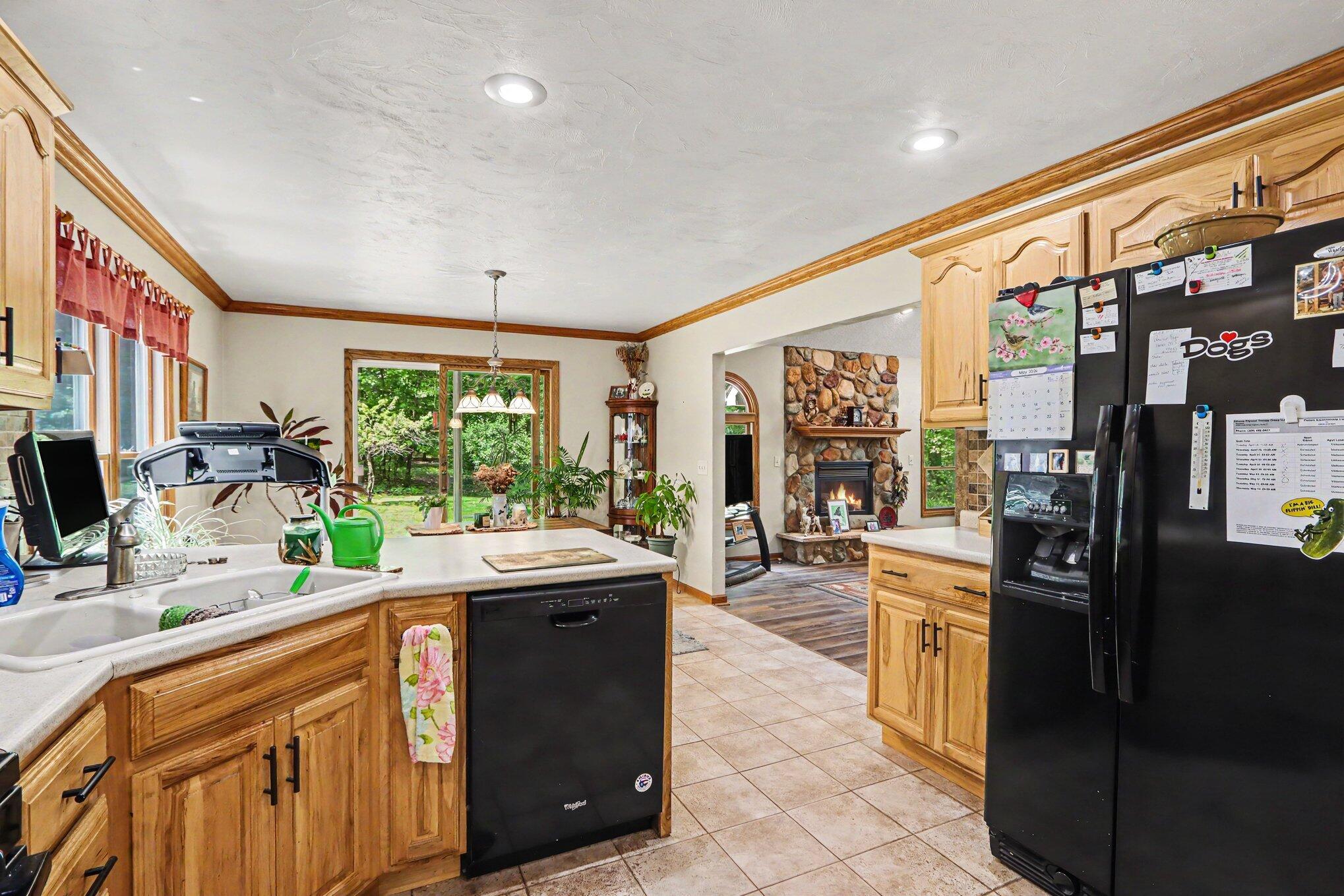 26805 Drape Road Lawton, MI 49065 - Photo 8 of 39 013_file_7586