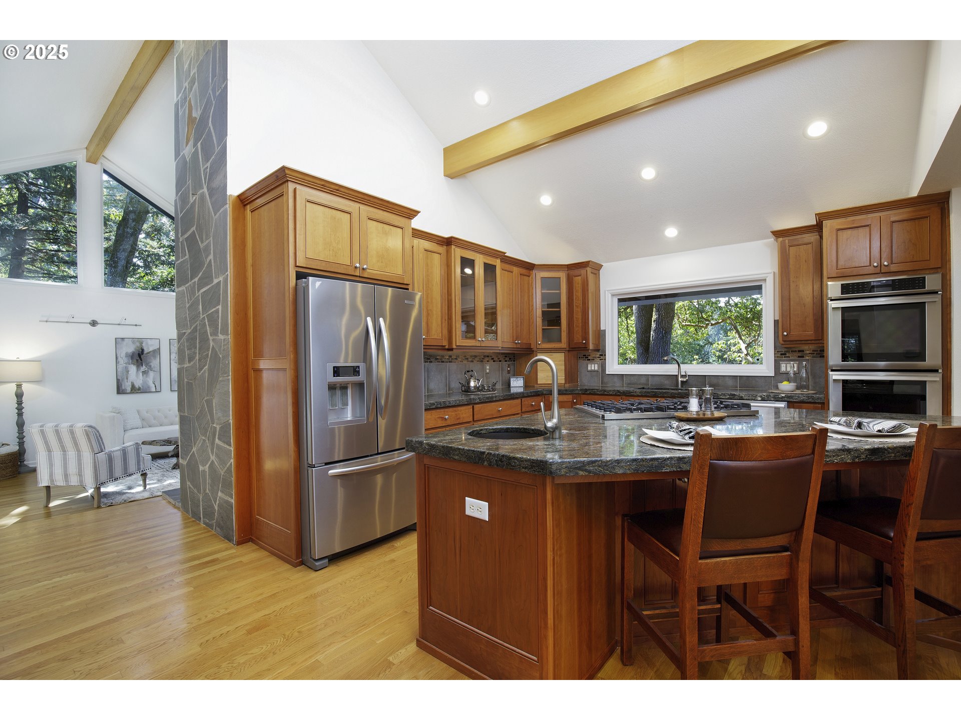 630 Ridgeway Road Lake Oswego, OR 97034 - Photo 15 of 47