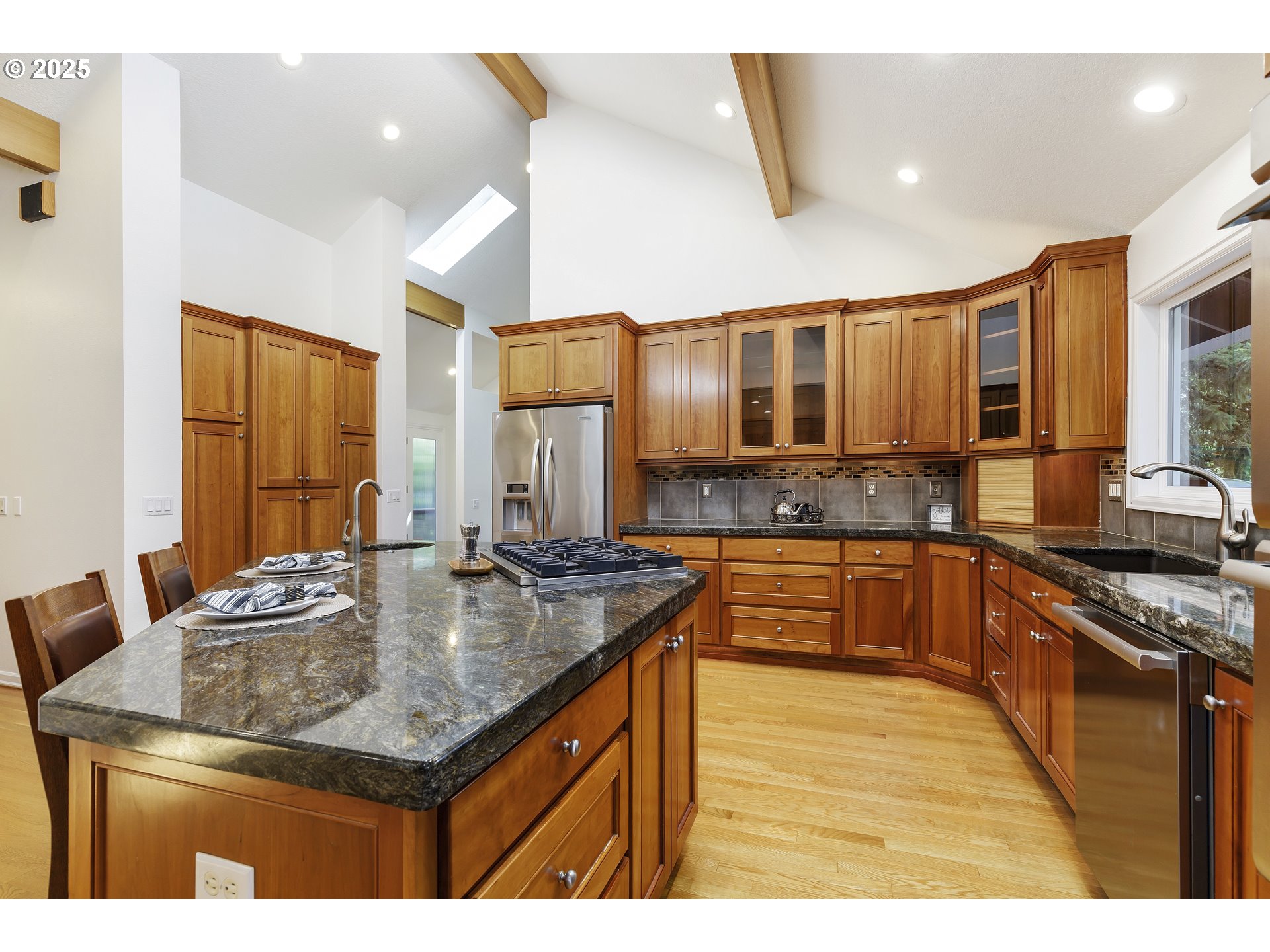 630 Ridgeway Road Lake Oswego, OR 97034 - Photo 17 of 47