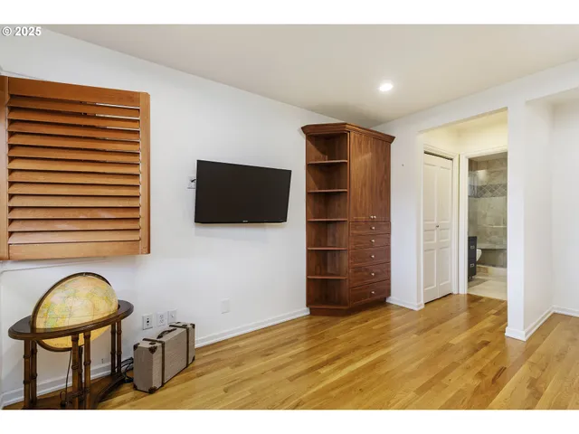 $1,599,000 | 630 Ridgeway Road, Lake Oswego, OR 97034