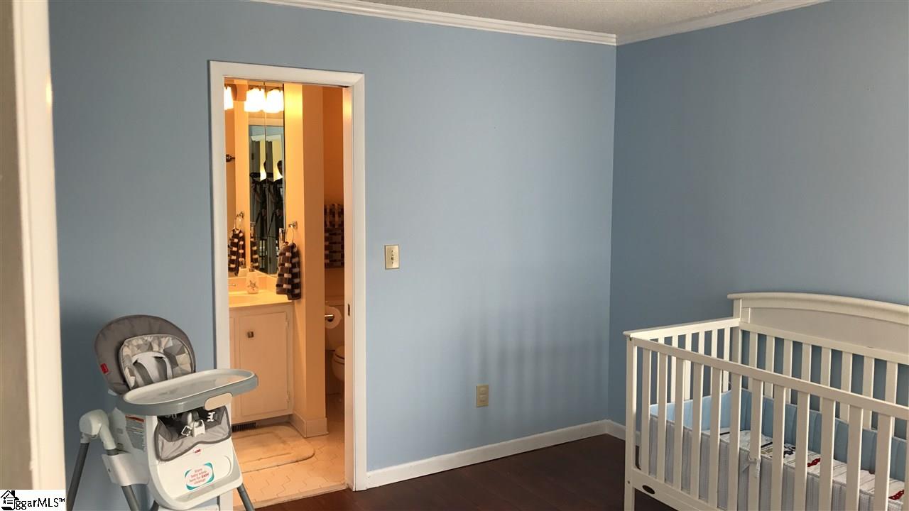 312 Raven Road Greenville, SC 29615 - Photo 16 of 31