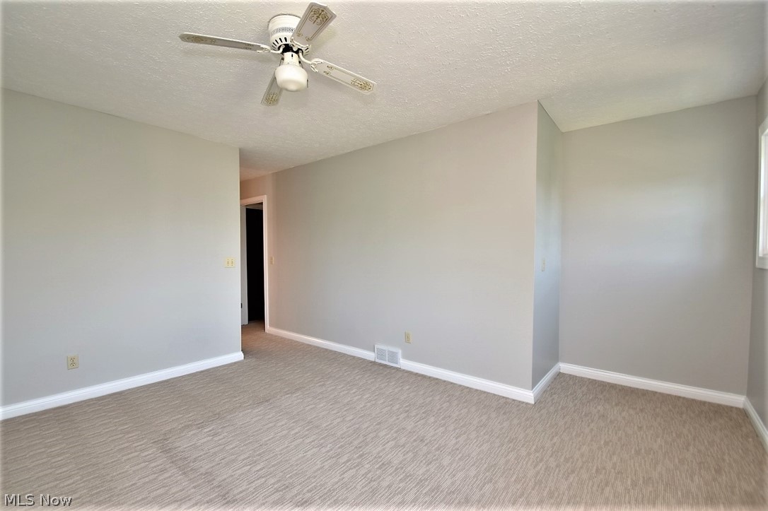 3707 Riedham Road Cleveland, OH 44120 - Photo 17 of 35