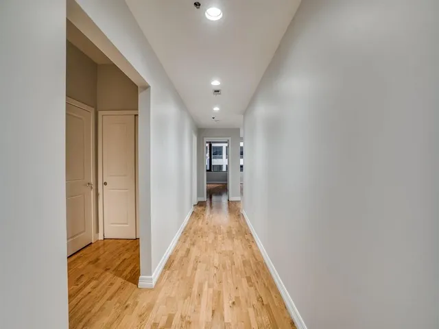 $2,300 | 1200 Main Street, Unit 408, Dallas, TX 75202