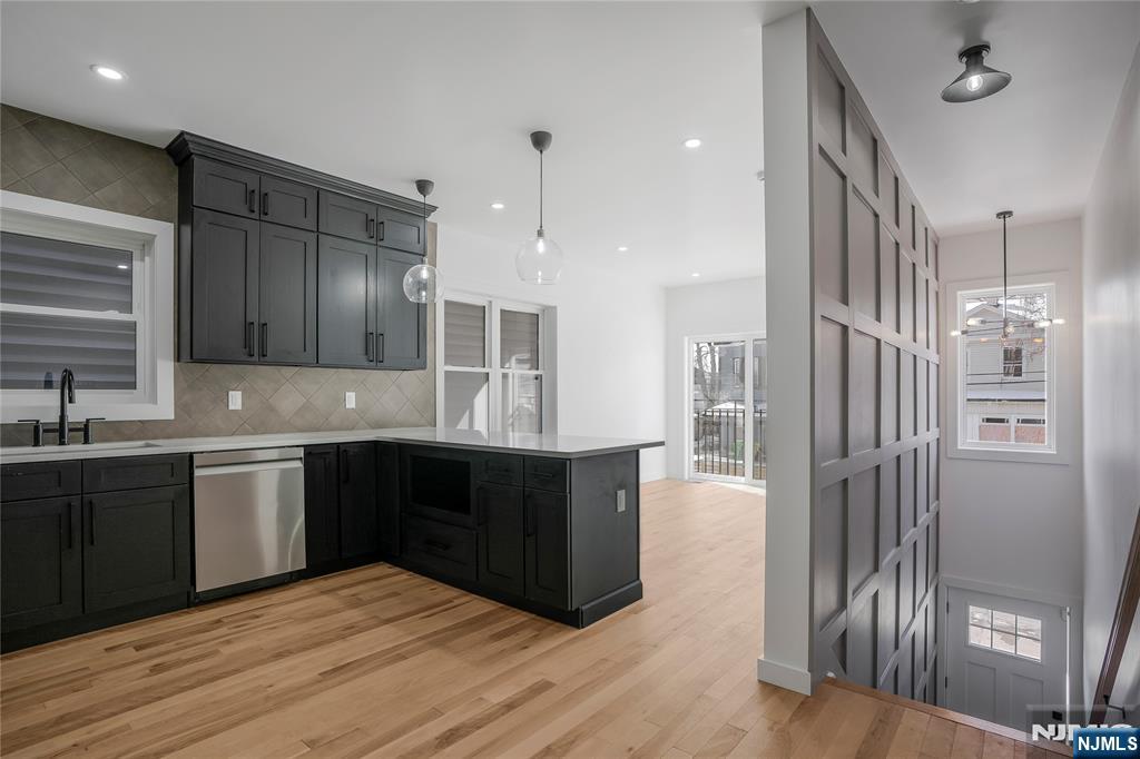 11 Voorhees Street Newark, NJ 07108 - Photo 19 of 37