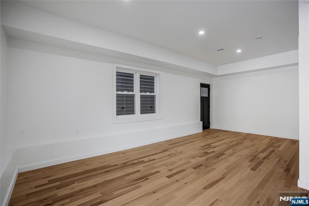 11 Voorhees Street Newark, NJ 07108 - Photo 22 of 37